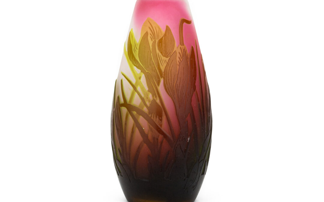 Etablissement Gallé – Spring Crocus decor in Cameo technique vase