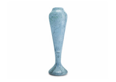 Daum Nancy – Tall rare early Art Nouveau vase executed in “Cygnes (swans)” motif – Circa 1892