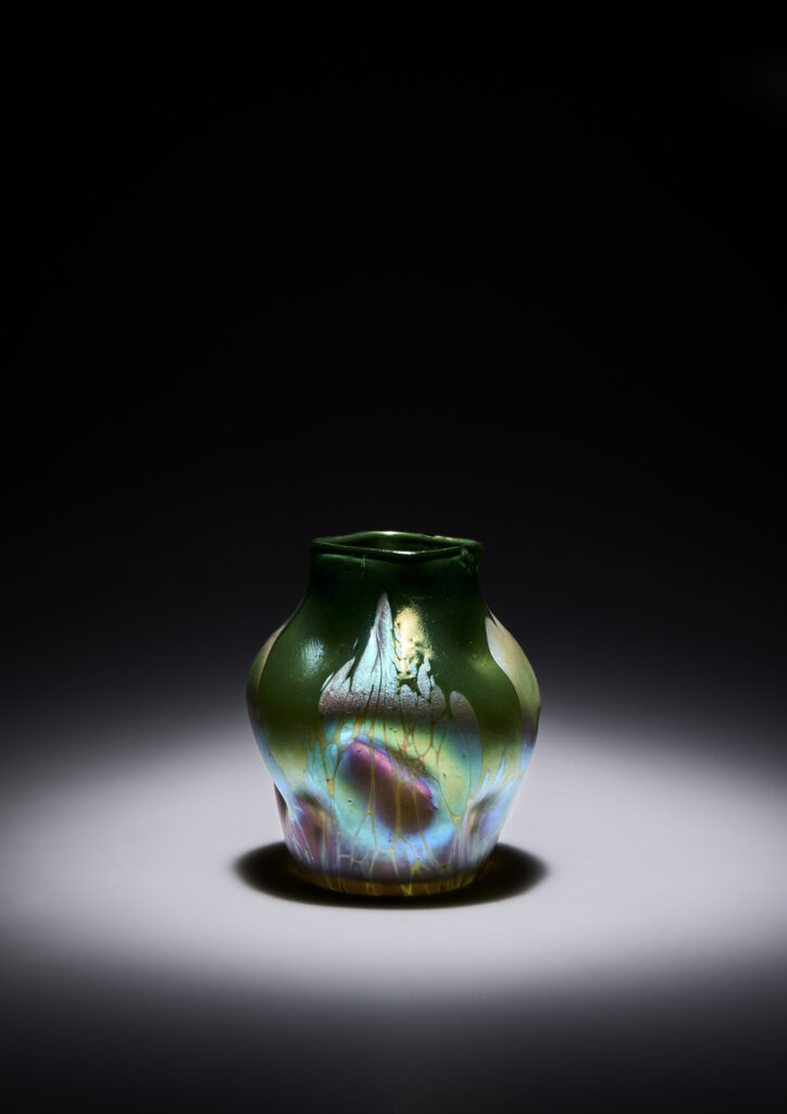 Johann Loetz Witwe Jugendstil vase Medici Phänomen Genre 2/484 Russian green