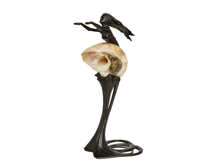 Art Nouveau lamp designed by Gustav Gurschner in 1898, made of patinated bronze with a Turbo marmoratus shell used as a lampshade, featuring an integrated female figure. Signed "899" and "Gurschner".