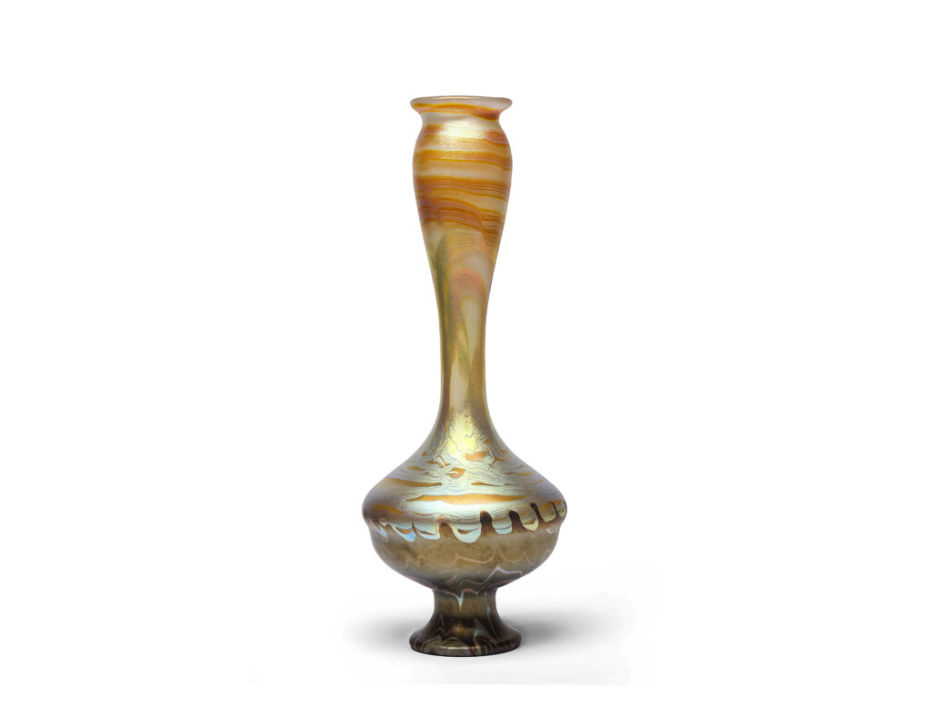 Johann Loetz Witwe Paris 1900 World Exhibition vase executed in Phänomen Genre 387 by Franz Hofstoetter