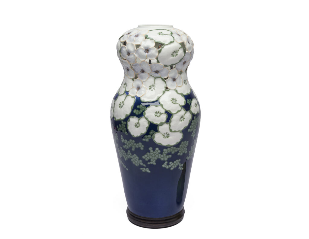 Bing & Grøndahl Art Nouveau porcelain vase by Fanny Garde circa 1900